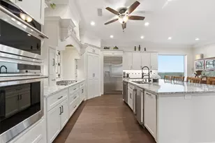 3900 Galleon, Galveston, TX 77554 - Photo 28