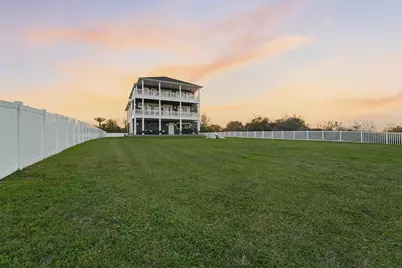 3900 Galleon, Galveston, TX 77554 - Photo 38