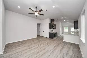 18728 Loom dr, Conroe, TX 77306 - Photo 10
