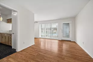 3703 Roseland St, Houston, TX 77006 - Photo 1