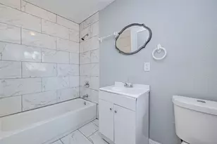 5859 Westover St, Houston, TX 77033 - Photo 8