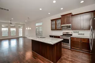 814 W 26th St, Houston, TX 77008 - Photo 10