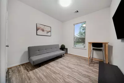 11638 Rosewood Forest Court, Houston, TX 77038 - Photo 20