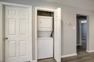 3801 Broyles St, Houston, TX 77026 - Photo 8