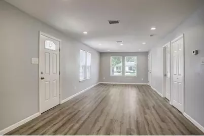 3801 Broyles Street, Houston, TX 77026 - Photo 10