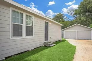 3801 Broyles St, Houston, TX 77026 - Photo 2