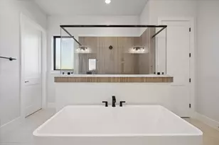 431 Venado View Court, Conroe, TX 77304 - Photo 12