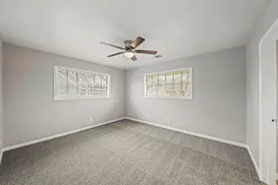7265 Ashburn St, Houston, TX 77061 - Photo 10