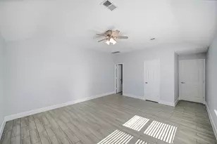 3116 Creek Bank Ln, Pearland, TX 77581 - Photo 18