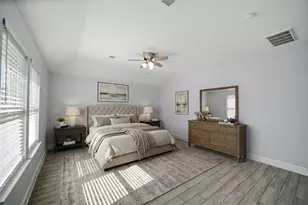 3116 Creek Bank Ln, Pearland, TX 77581 - Photo 1