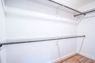 1422 Wisterwood Drive, Houston, TX 77043 - Photo 18