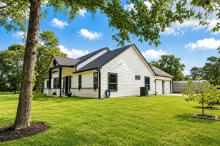 26898 Forest Hills Ln, Waller, TX 77484 - Photo 2