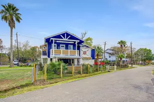 2108 Knollwood St, Kemah, TX 77565 - Photo 2