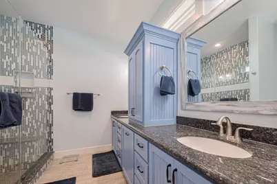 1126 Island Boulevard, Crystal Beach, TX 77650 - Photo 18