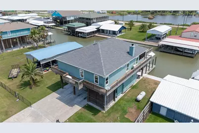 1126 Island Boulevard, Crystal Beach, TX 77650 - Photo 46