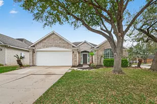 3143 Oakwood Run Dr, Sugar Land, TX 77498 - Photo 1
