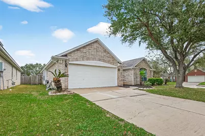 3143 Oakwood Run Drive, Sugar Land, TX 77498 - Photo 2