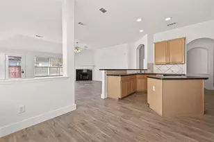 3143 Oakwood Run Dr, Sugar Land, TX 77498 - Photo 16