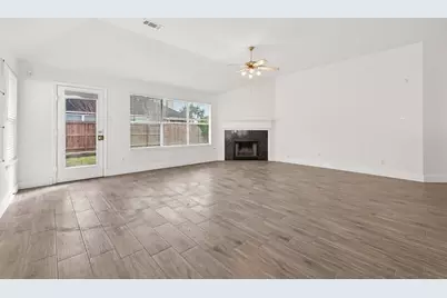 3143 Oakwood Run Drive, Sugar Land, TX 77498 - Photo 6