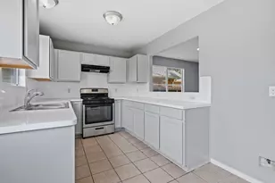 9006 Blue Cedar Ln, Humble, TX 77338 - Photo 10