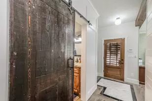 8638 Oakford Dr, Houston, TX 77024 - Photo 20