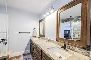 8638 Oakford Dr, Houston, TX 77024 - Photo 26