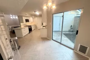 2103 Creekshire Dr, Sugar Land, TX 77478 - Photo 12