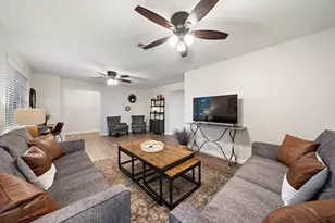 1606 E Fayle St, Baytown, TX 77520 - Photo 8