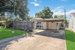 7518 Magnolia St, Houston, TX 77023 - Photo 14