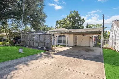 7518 Magnolia Street, Houston, TX 77023 - Photo 2
