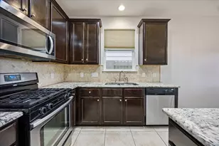 1910 Harwood Springs Dr, Houston, TX 77080 - Photo 16