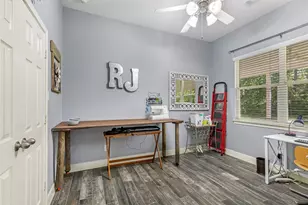 20801 Plaza Cir, Crosby, TX 77532 - Photo 14