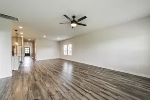 8515 Lake Groove Ln, Baytown, TX 77523 - Photo 6