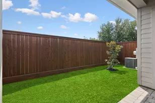 16045 Hayes Pk Dr, Houston, TX 77079 - Photo 4