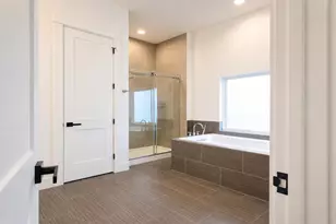 3404 Rogers St, Houston, TX 77022 - Photo 16