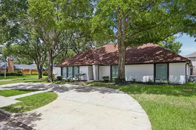 2930 Riata Lane, Houston, TX 77043 - Photo 6