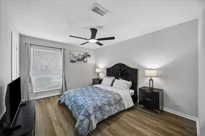 2930 Riata Lane, Houston, TX 77043 - Photo 18