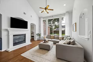 15410 Stone Gables Ln, Houston, TX 77044 - Photo 12
