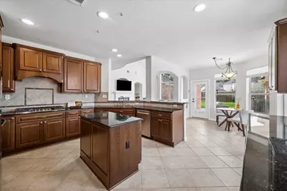 15410 Stone Gables Lane, Houston, TX 77044 - Photo 14