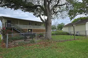 212 Water Ridge Dr, Livingston, TX 77351 - Photo 2