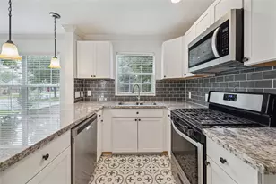 1301 Pearson St, Houston, TX 77023 - Photo 4