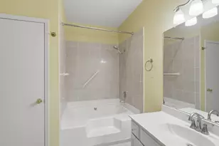 506 Wilcrest Dr, Houston, TX 77042 - Photo 16