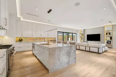 46 W Broad Oaks Dr, Houston, TX 77056 - Photo 14