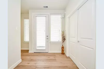 135 Knightsbridge Park Lane, Houston, TX 77018 - Photo 4