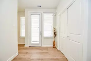 135 Knightsbridge Park Ln, Houston, TX 77018 - Photo 4