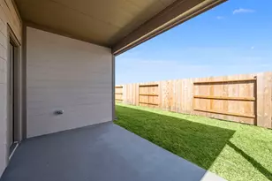 327 Bismuth Dr, Crosby, TX 77532 - Photo 18