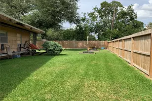 7402 Dearborn St, Houston, TX 77055 - Photo 4