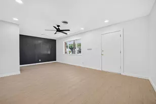 6131 Birdwood Rd, Houston, TX 77074 - Photo 2