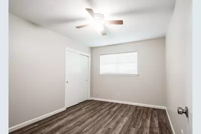 122 Honeysuckle Drive, Baytown, TX 77520 - Photo 24