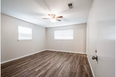 122 Honeysuckle Drive, Baytown, TX 77520 - Photo 20
